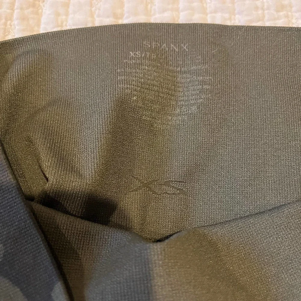 Spanx Leggings Look At Me Now‎ Seamless Green Camo High Rise Size XS